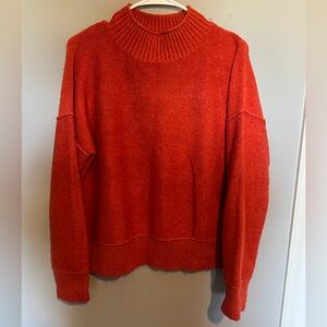 Universal Thread Sweater Size Medium